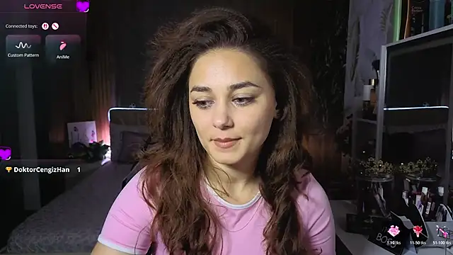 Snapshot of KatarinaHeaven chatting on July 13, 2026, 12:13 am KatarinaHeaven online show from July 13, 2026, 12:13 am