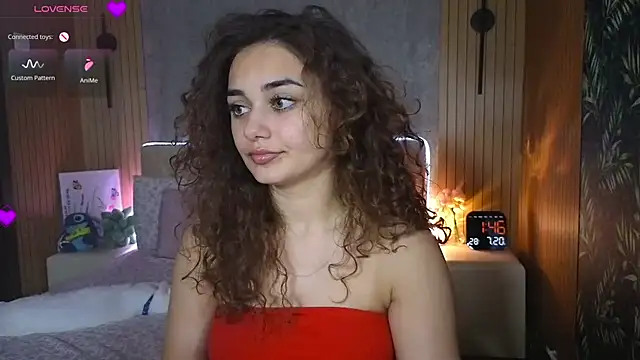 Snapshot of KatarinaHeaven chatting on July 19, 2026, 10:46 pm KatarinaHeaven online show from July 19, 2026, 10:46 pm