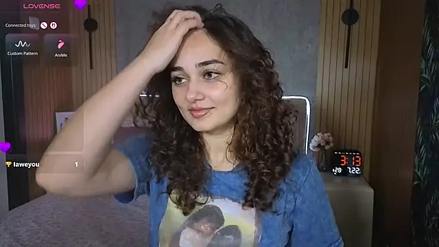 Snapshot of KatarinaHeaven chatting on July 22, 2026, 12:13 am KatarinaHeaven online show from July 22, 2026, 12:13 am