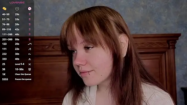 LeahAllsop online show from May 29, 2026, 3:48 am