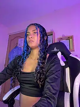 Snapshot of Franchezcaa_ chatting on July 21, 2026, 6:10 pm Franchezcaa online show from July 21, 2026, 6:10 pm
