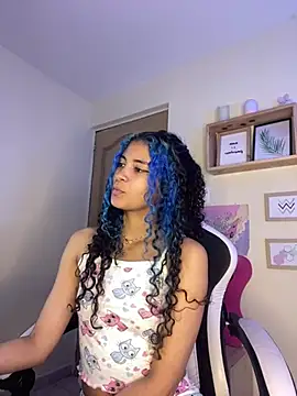 Snapshot of Franchezcaa_ chatting on July 25, 2026, 7:44 pm Franchezcaa online show from July 25, 2026, 7:44 pm