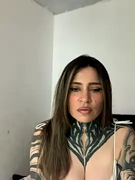 AlanaRoa  online show from June 4, 2026, 3:18 pm