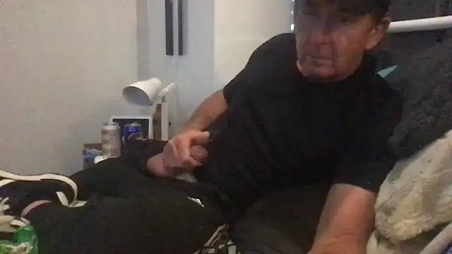 MrBombasticxxx online show from March 4, 2026, 7:53 pm