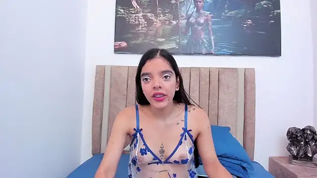 Snapshot of Thalia_parkerr_ chatting on May 19, 2026, 12:11 pm Thalia parkerr online show from May 19, 2026, 12:11 pm