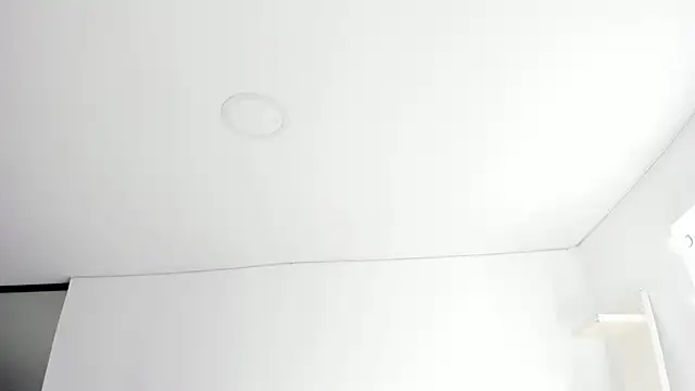 KoralCruz  online show from March 31, 2026, 3:23 pm