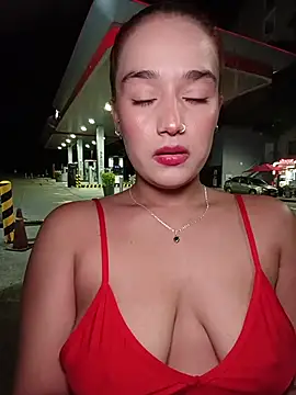 isabella ferrer99 online show from April 11, 2026, 5:23 am