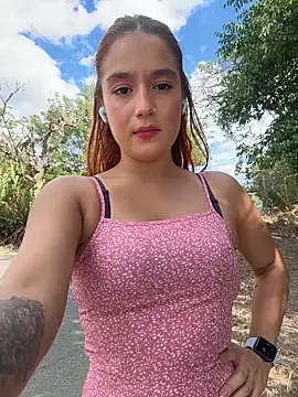 isabella ferrer99 online show from July 29, 2026, 8:51 pm