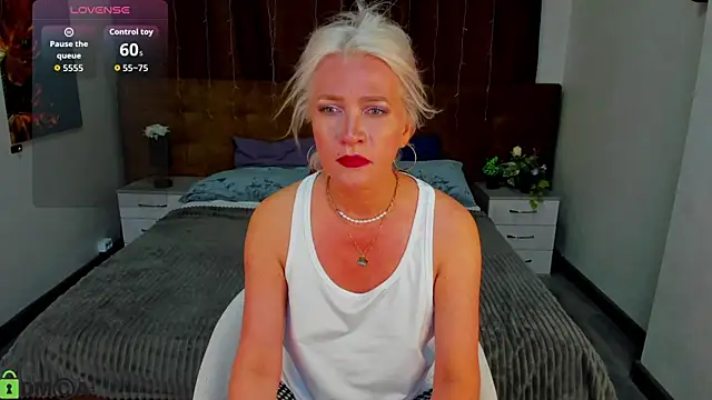 Snapshot of Ledi_Luna chatting on April 28, 2026, 9:14 am Ledi Luna online show from April 28, 2026, 9:14 am
