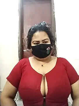 Star--Girl online show from April 20, 2026, 1:47 pm