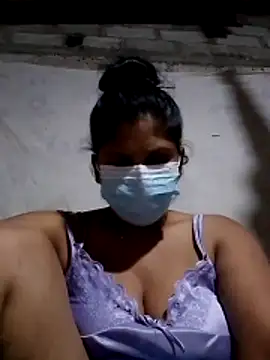 nilkirilli online show from April 22, 2026, 10:11 pm