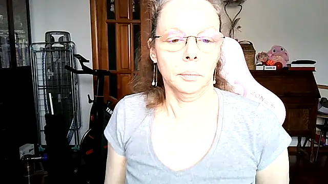 Helly nana online show from March 19, 2026, 11:25 am