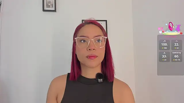 Im Scarlett  online show from March 31, 2026, 5:35 pm