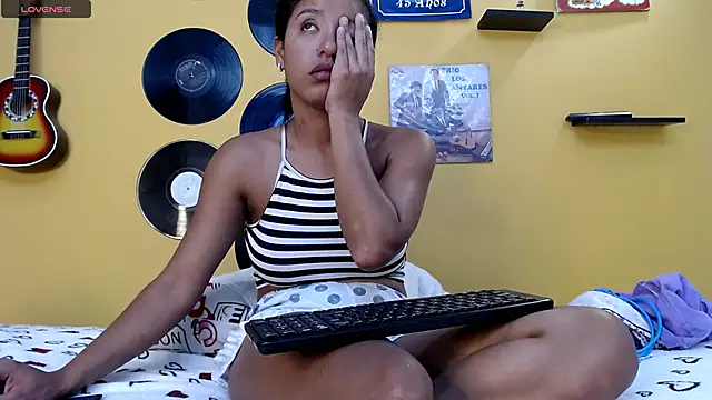lilithevil32 online show from June 2, 2026, 3:19 am