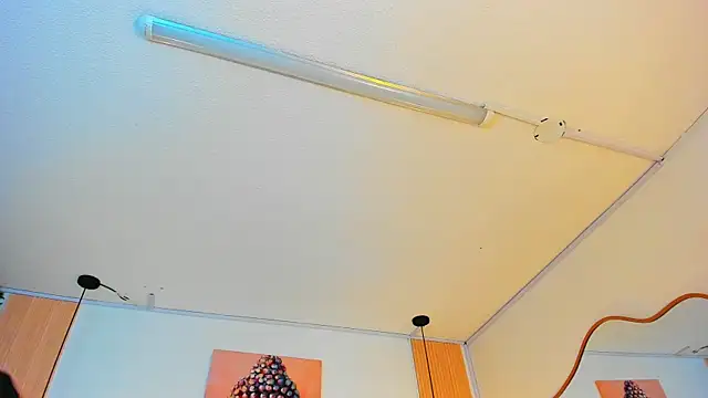 Mariee bloom online show from April 25, 2026, 3:42 am