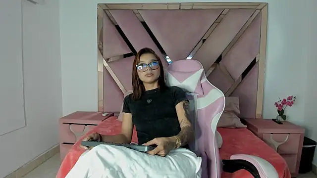 Snapshot of Angell_cherryht chatting on June 26, 2026, 8:46 pm Angell cherryht online show from June 26, 2026, 8:46 pm