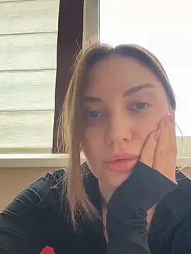 Snapshot of Linda_loona chatting on March 4, 2026, 7:58 am Linda loona online show from March 4, 2026, 7:58 am