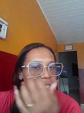 Snapshot of Sraveneno chatting on June 20, 2026, 12:52 pm Sraveneno online show from June 20, 2026, 12:52 pm