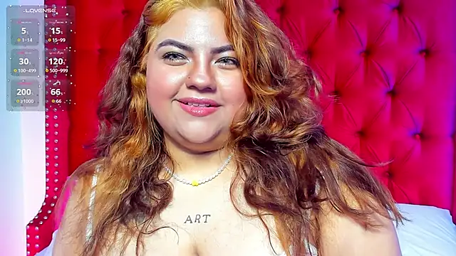 Snapshot of SunnyHoney_ chatting on June 1, 2026, 12:29 pm SunnyHoney online show from June 1, 2026, 12:29 pm