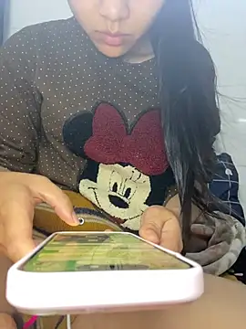 -Bebefin- online show from March 4, 2026, 4:18 am