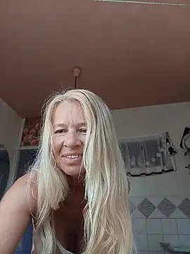 ViktoriaSexi1 online show from June 6, 2026, 5:12 am