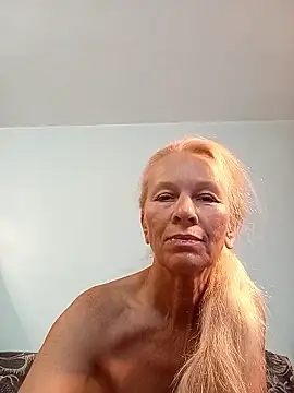 ViktoriaSexi1 online show from June 13, 2026, 8:18 pm