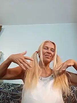 Snapshot of ViktoriaSexi1 chatting on July 11, 2026, 6:43 pm ViktoriaSexi1 online show from July 11, 2026, 6:43 pm