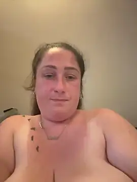 Snapshot of CurvyCatx chatting on June 20, 2026, 9:50 pm CurvyCatx online show from June 20, 2026, 9:50 pm
