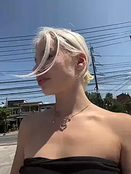 KissAurora  online show from March 13, 2026, 4:08 am