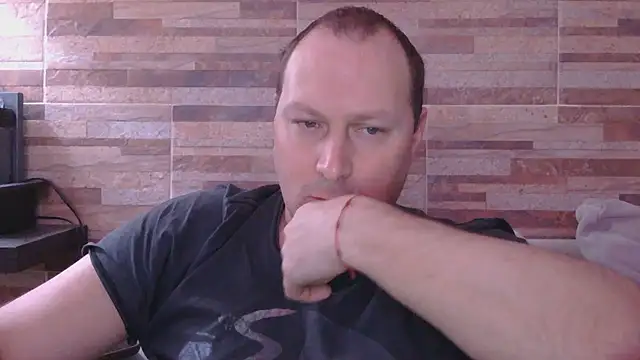 lustonfan online show from July 31, 2026, 12:26 pm