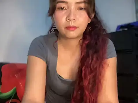 yourmommy pia online show from April 12, 2026, 7:19 pm