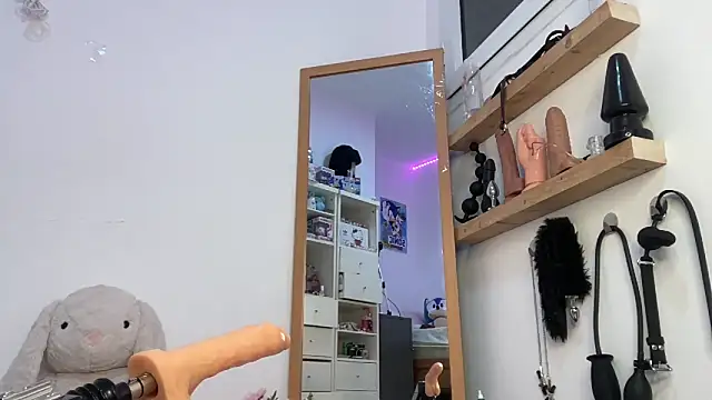 Alissa-Kissa online show from April 25, 2026, 6:05 pm