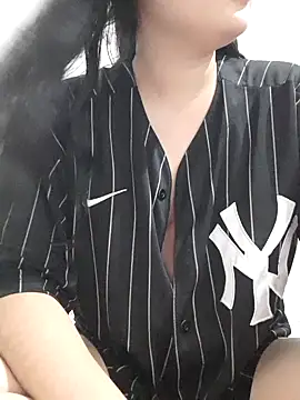 Sweet Burning online show from May 20, 2026, 5:13 am