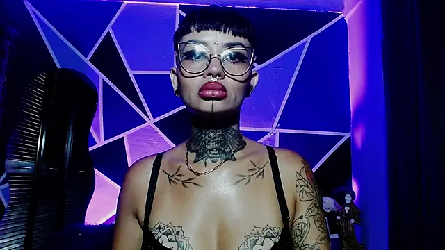 Sol Baker online show from April 3, 2026, 10:24 am