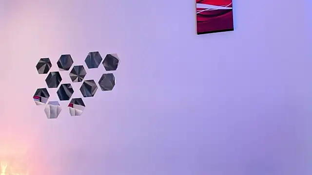 Katijis online show from April 22, 2026, 7:04 pm