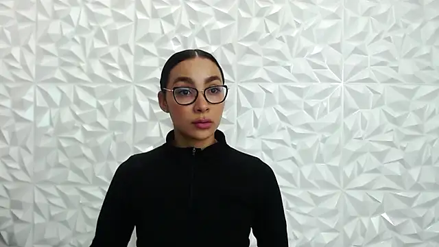 SOPHIA ZC online show from May 1, 2026, 7:29 pm