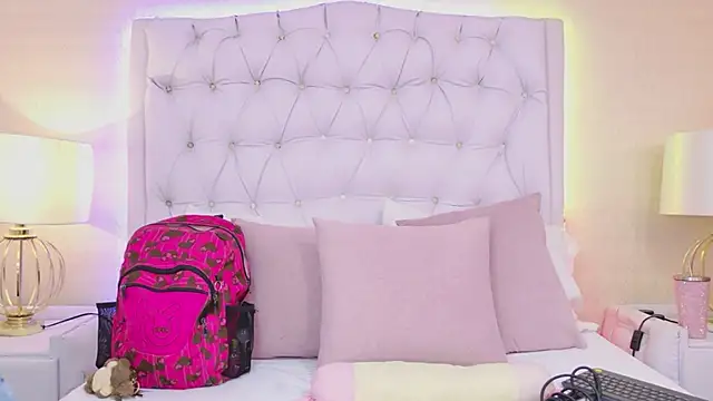 MeganRoseh online show from April 4, 2026, 8:06 pm