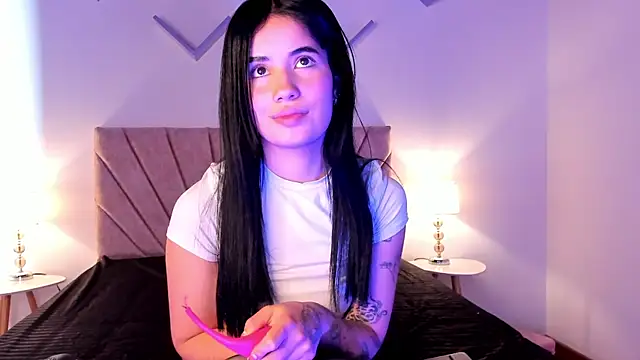 Lucy engel online show from April 22, 2026, 2:18 pm