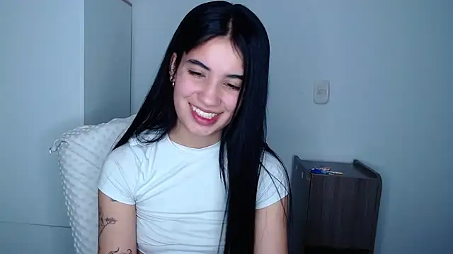 Lucy engel online show from April 23, 2026, 2:24 am