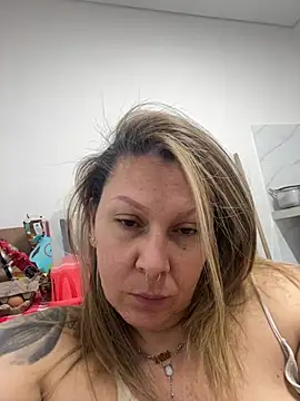 Snapshot of JessiBabyZ chatting on March 5, 2026, 5:03 am JessiBabyZ online show from March 5, 2026, 5:03 am