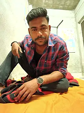 akshat234556 online show from April 8, 2026, 2:39 pm