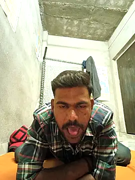 akshat234556 online show from April 13, 2026, 5:29 pm