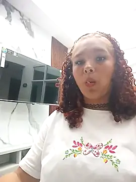 CoralineRed online show from May 9, 2026, 10:26 pm