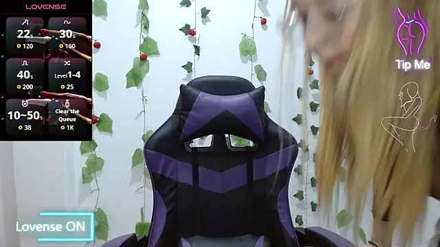 LiaRobertss  online show from March 13, 2026, 2:51 am