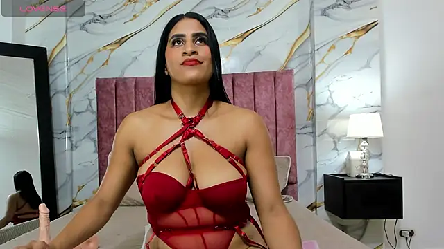 sachaNoir online show from April 14, 2026, 7:09 pm