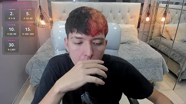 Santiago morgan online show from April 25, 2026, 10:40 pm