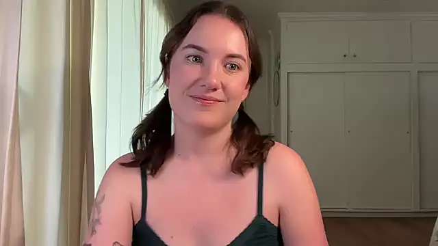 summerxo online show from April 24, 2026, 12:57 am