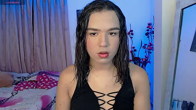 Candyy doll   online show from March 5, 2026, 6:37 pm