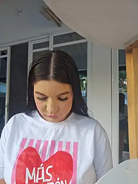 Pretty Julieta online show from April 13, 2026, 10:04 pm