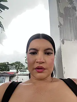 Snapshot of Pretty_Julieta chatting on May 31, 2026, 6:09 pm Pretty Julieta online show from May 31, 2026, 6:09 pm